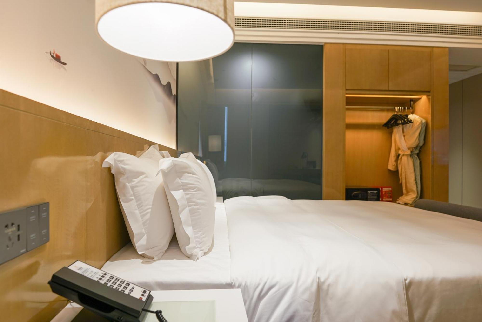 Paco Hotel Shenzhen Luohu Port Exterior photo