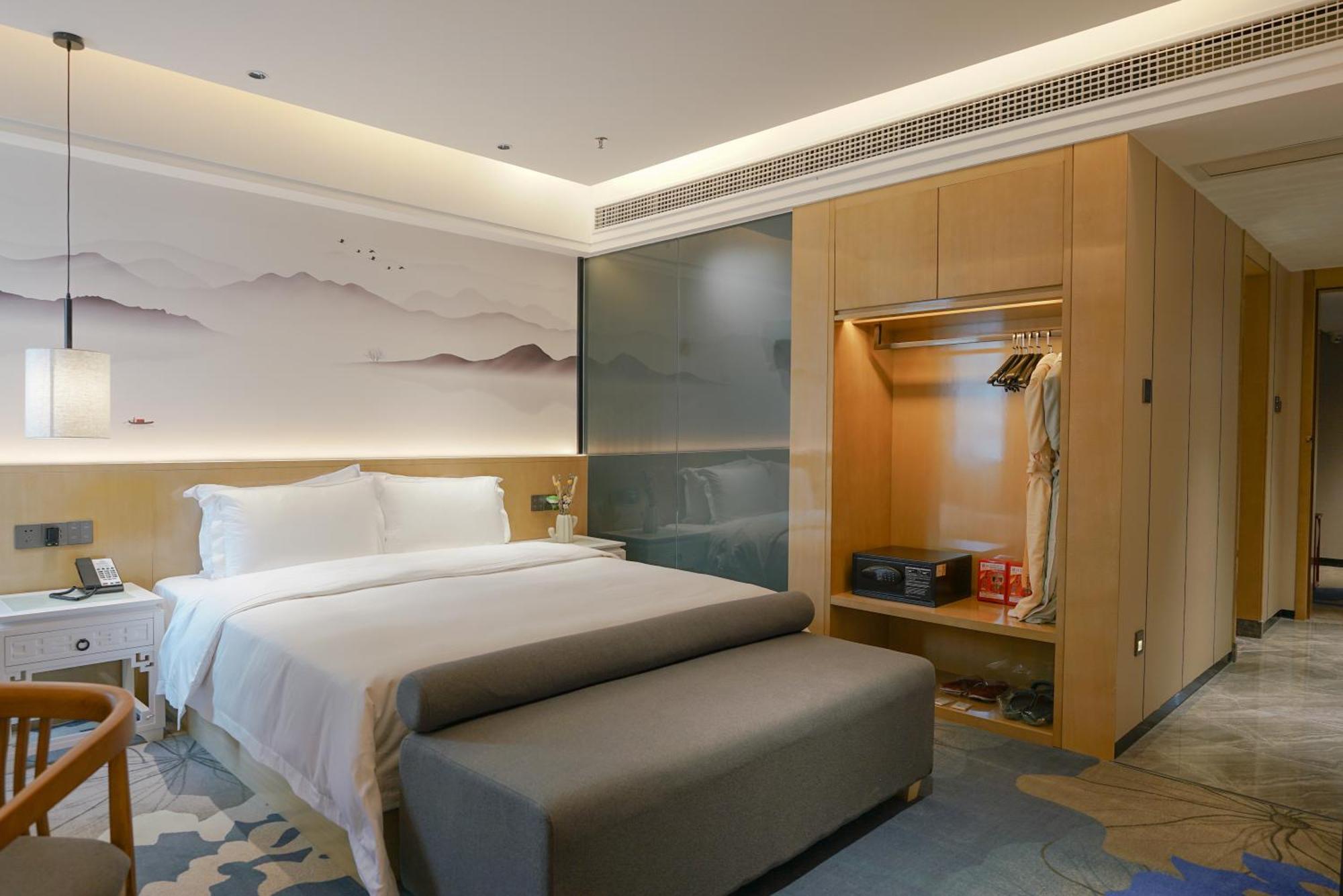 Paco Hotel Shenzhen Luohu Port Exterior photo
